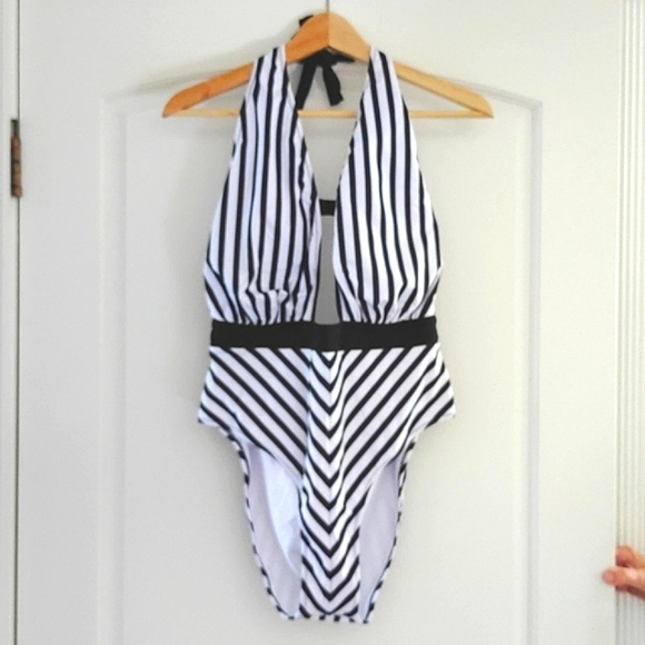 COPY - Shein Bathing Suit 2XL Black & White Pinstripe - Picture 1 of 6